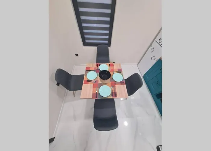 хотелски стило в идеалния център. Daire *